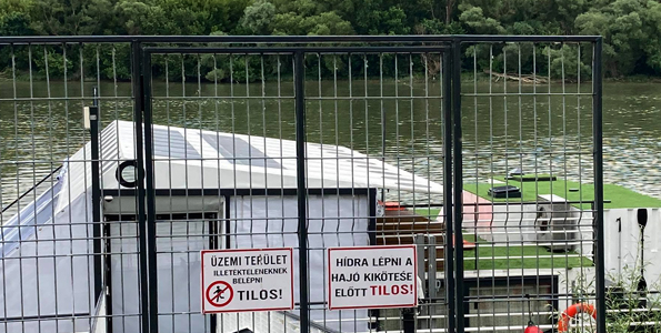 lezárt hajóállomás